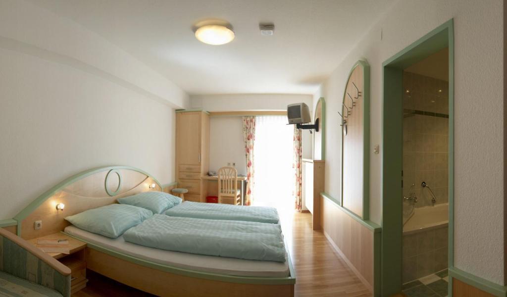 Hotel Zum Kirchenwirt Mariazell Habitación foto